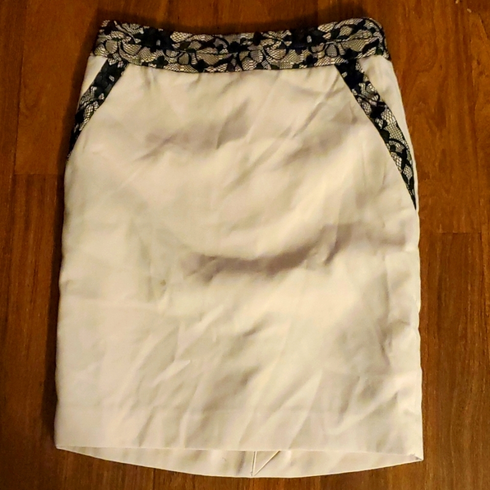 The Limited Black Lace Trim Women's Pink Pencil Skirt - Size 4